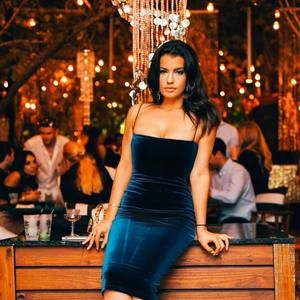 Meet your Posher, Marissa